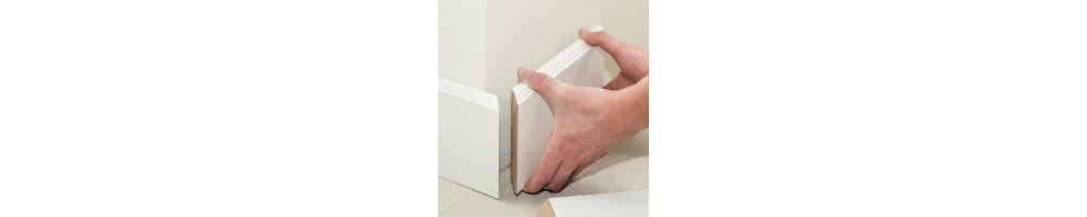 Accessoires parquet: plinthes, entre portes, cales bois, clips, sangles