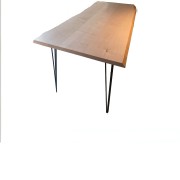 TABLE HAUTE